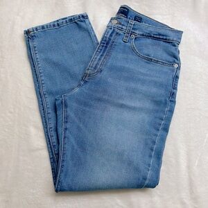 Men’s Lucky Brand 121 Slim Straight mid wash jeans size 34” x 32”